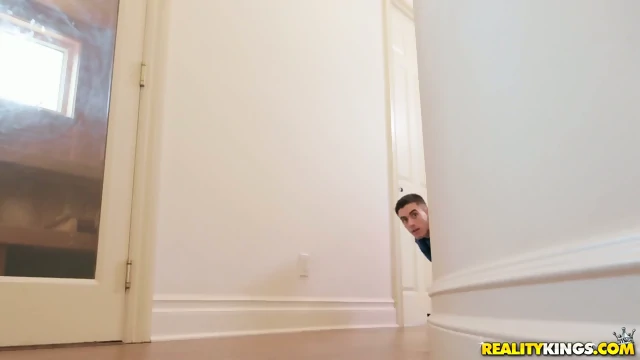 Jasmine Jae Has An Intruder In Her Home