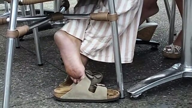 Chinese Woman Bare Soles Free Clip