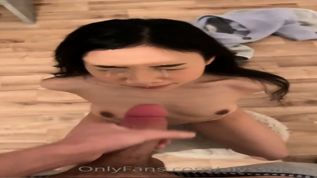 AlyssaJelly - Blowjob on her knees_POV_Facial