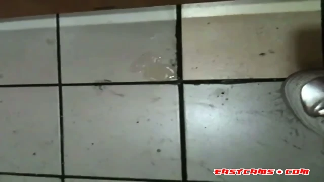 Korean Amateur Sucks Cock in Bathroom Gloryhole