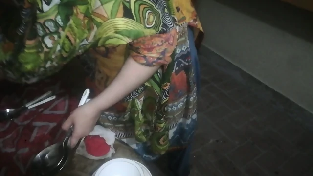 HInDI Nokrani Kh Sath Sex Kia Xvideo