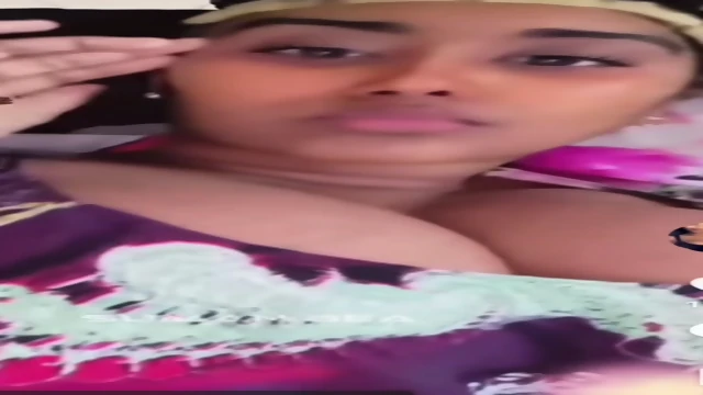Big tits somali girl