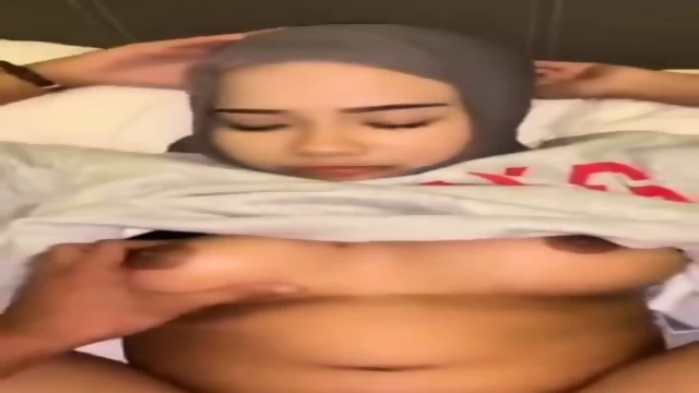 Awek Tudung Cantik 9 Minit