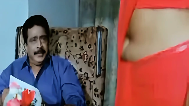 Usha aunty romance 💕💕💕