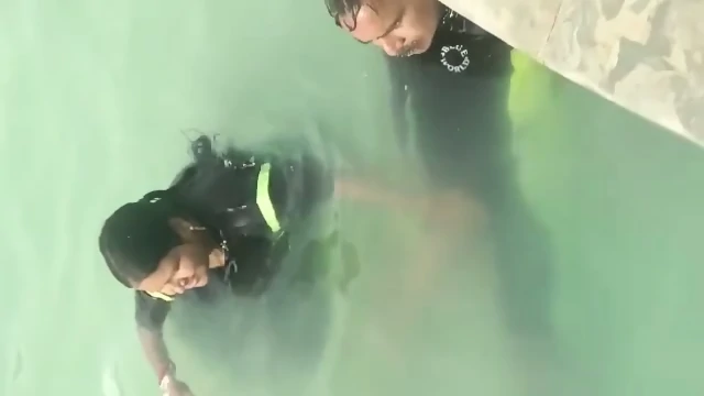 Indian hot milf Aunty giving handjob in public pool to lover