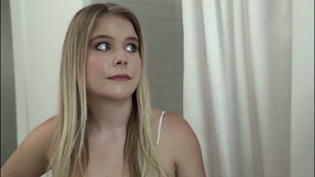 To Step Sis 'You're kinda hot when you're mad' S16 -E7