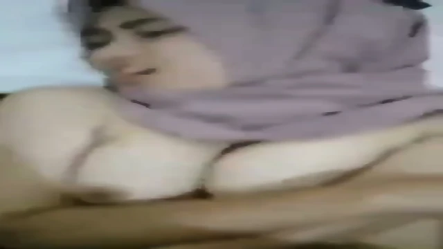 Main sama pacar temen di hotel