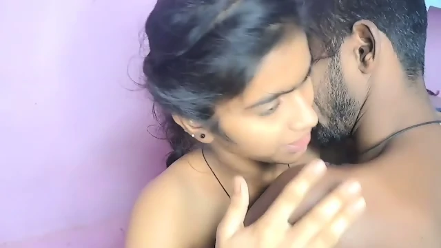 Newly Love Marriage Couple Romance and Fucked in Hindi Sex Video