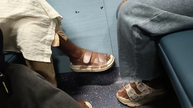 candid feet | indian feet | indian soles