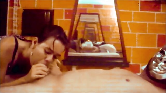 YANERIS CASTILLO GRANDISIMA PROSTITUTITA VENEZOLANA RADICADA EN CHILE DESPUÃS DE ESTAR ENREJADA REGRESA A SU OFICIO APASIONADAMENTE