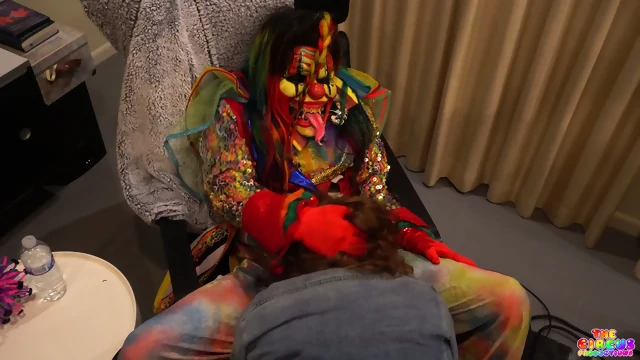 Huge Pawg ass gets slammed by clow