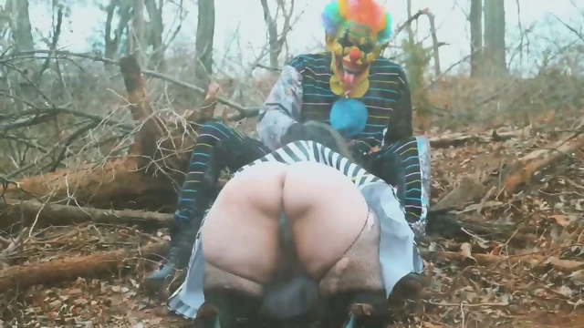 Pawg-gets-big-clown-dick-in-woods