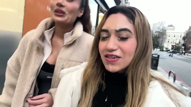 Marina Maya & Artemis Carmona - Cumwalk