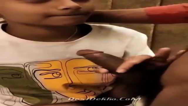 New Indian girl mms with her friend