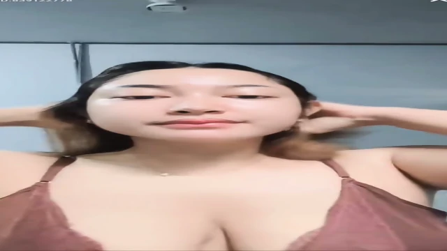 Hiburan cewek cantik live bigo