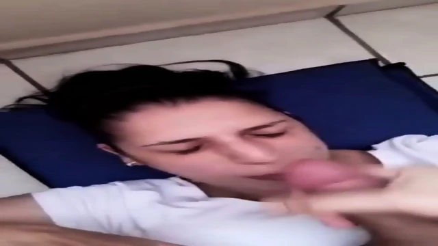 Jonathan gozando na cara da esposa