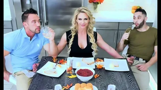 My best friend helps me to fuck my busty wife in the kitchenqGjjbF9