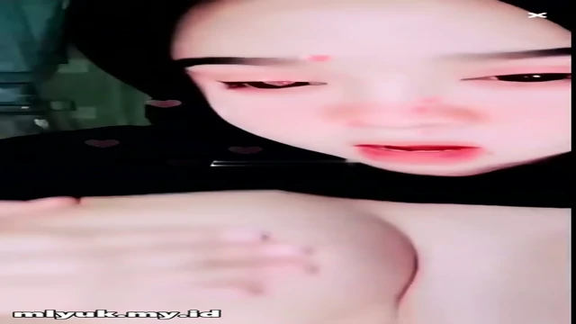 Hijab Girl drink piss