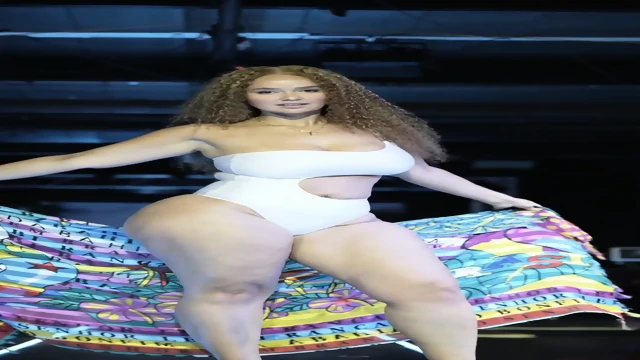 SUPER GODDESS WITH NICE CURVES