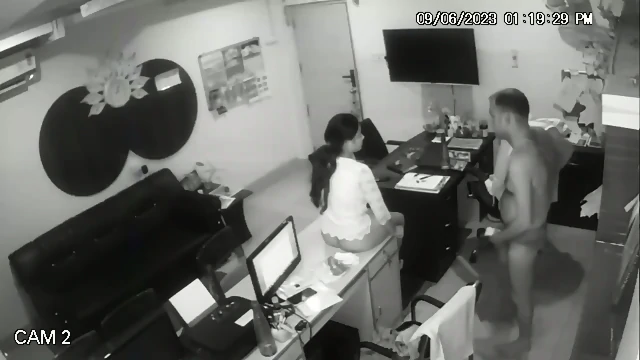 Boss fuck secretary cctv leaked