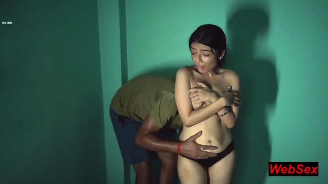 Bhabhi ko paise ke laalach me jabardasti choda