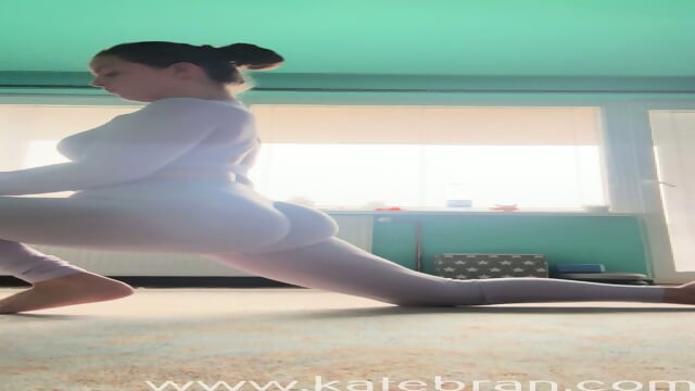 Thick single mom stretches her body | dont cum challenge