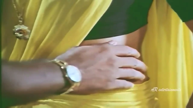 Padaharella Vayasu Movie Scenes _ Sridevi alone with Doctor (720P_HD) 💕💕💕