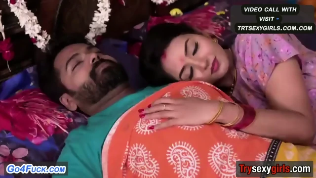 Tamil New M arried Couple Suhagrat Sex New Kissing