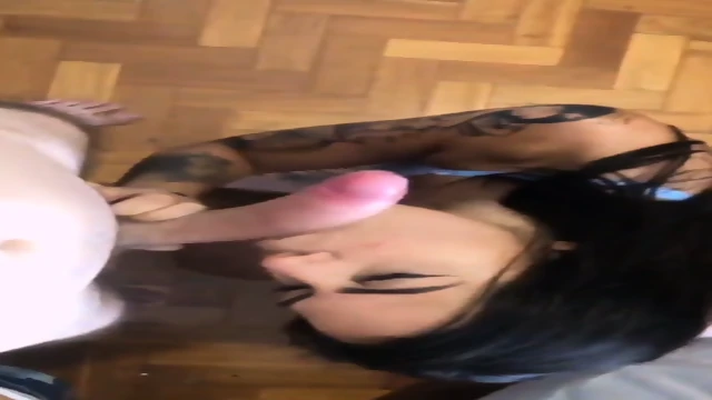 Morena amadora metendo e tomando porra