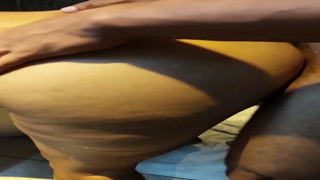 PNG anal backshots in toilet