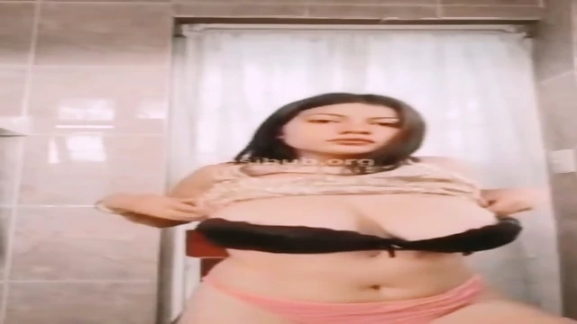 Insta Girl Prachi Nude Boobs Show