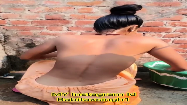 indian village girl hot shower