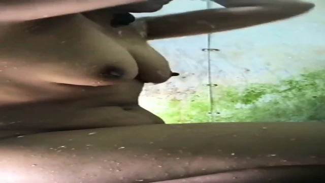 NGINTIP MANDI BUK BIDAN