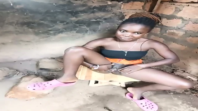 Holygrail001 2025-06-03 09H14m Slim African girl spreading her pussy