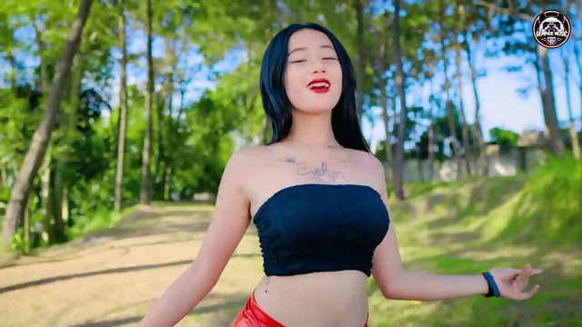 Goyang hot bikin crot