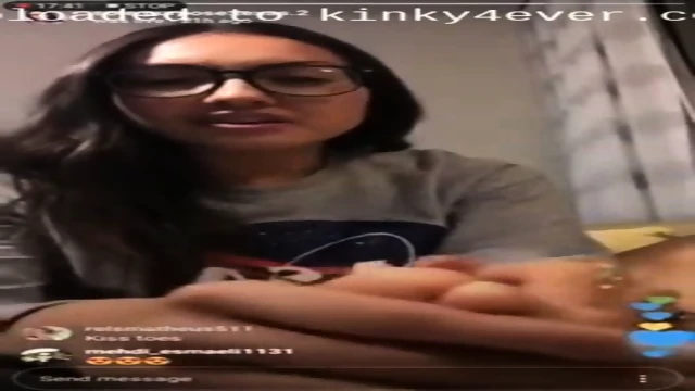 Hot College Girl With Glasses Loves Seducing With Her Pretty Feet