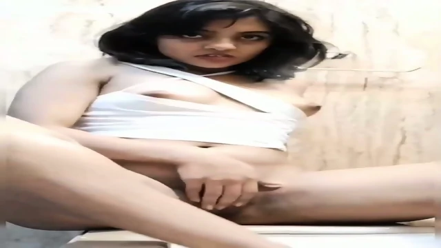 Indian Onlyfans Girl Charvi Bhatt Nude Pussy Fingering In Bathroom