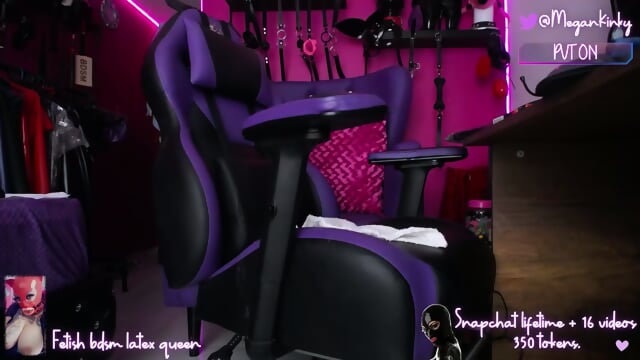 bunda gostosa na cam engolindo o H0rs3 Dildo