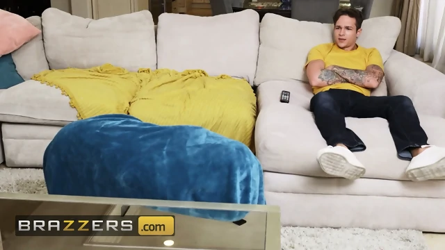 BRAZZERS - Daisy Taylor Gets Spit Roasted By Dante Colle And Jayden Marcos Before Milking Their Cocks