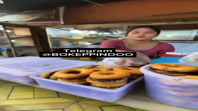 Ngewe penjual donat viral
