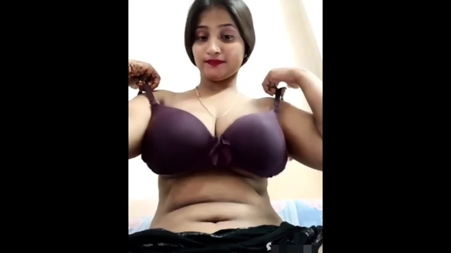 Deepanshi_Sharma full face nude girl