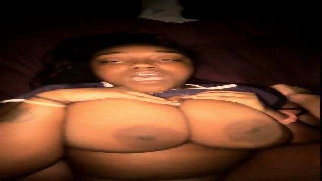 BIG TITS EBONY GIRL