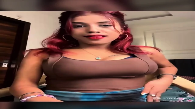 Desi Alexa boobs massage show