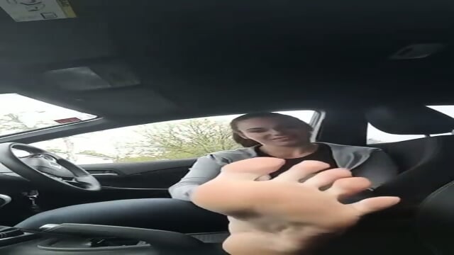 Amateur Girlfriend Strips Off Her Running Shoes And Socks And Reveals