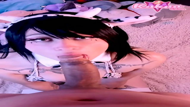 Cute cow girl riding a huge dick!!!!!