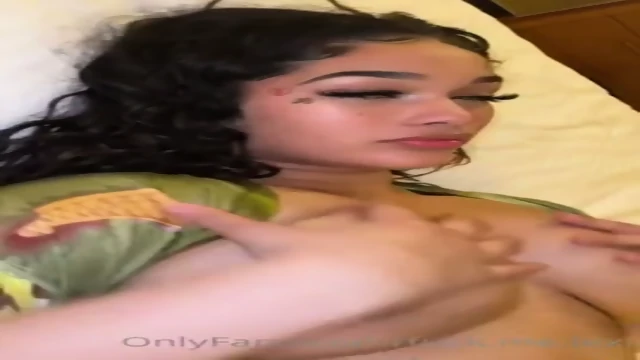 Insta baddie: 18 y-old: Her Google Drive Folder Link 47 Videos, Enjoy Brothers => Https://rentry.co/wsgdd79k