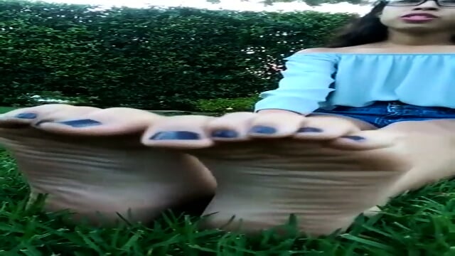 Nerdy Girlfriend Let Me Film Her Giant Sexy Feet While We Were Chilling At The Park