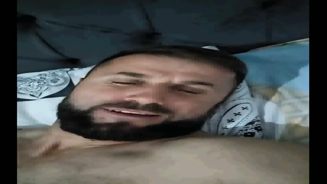 Berisha ai masturbon