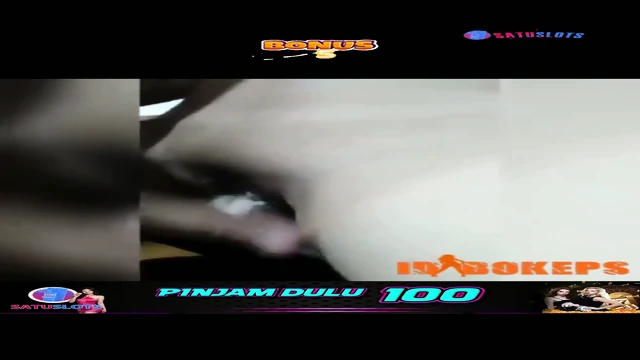 Bokep Indo - kena gangbang pas lagi nongkrong