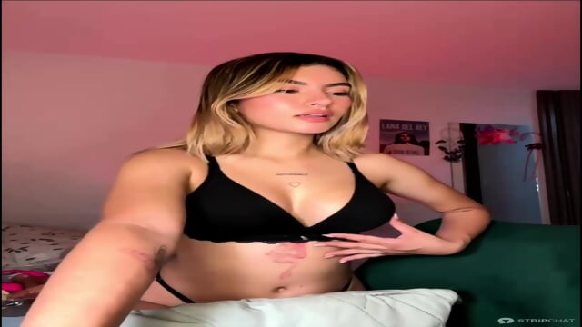 Hot Latina ry1ukyu32jy3jey46e4i65456467